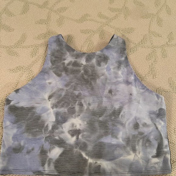 Athleta Conscious Crop Bra - Picture 2 of 6